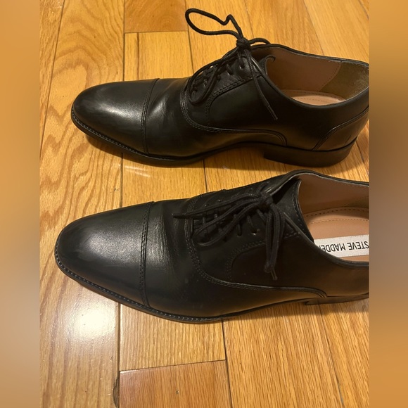 Boys/Men’s Dress Shoes - Picture 3 of 3